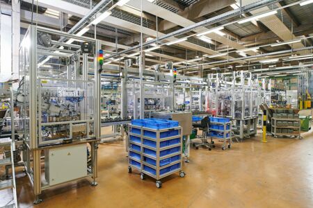Assembly line for the complete MOVE product family